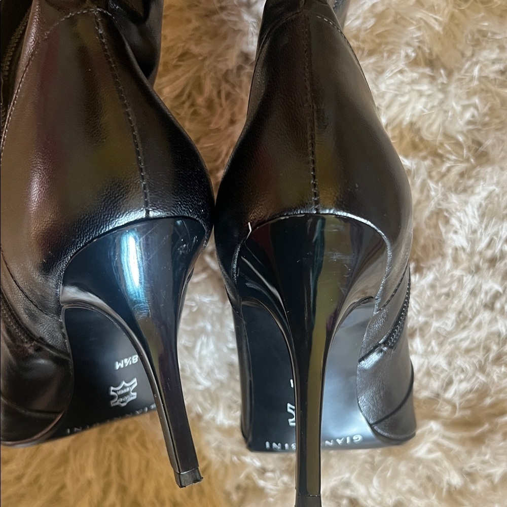 Gianni Bini Sleek Black leather heeled dress to the Knee Boots - Picture 6 of 7